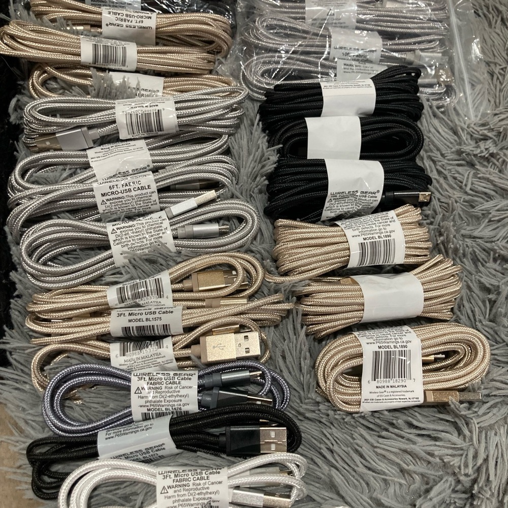 Lot of 30 Wireless Gear Fabric micro USB cables